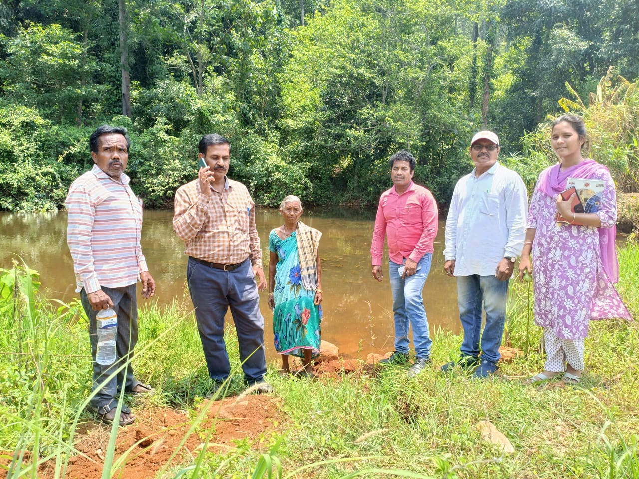 DPM LH and APM Farm visit to  Farm pond